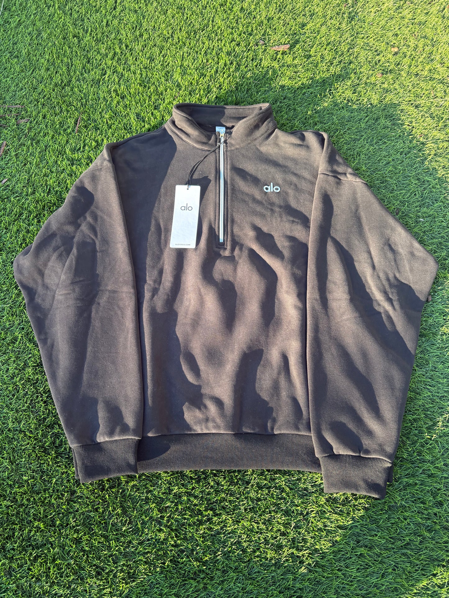 Alo Yoga Quarter Zip — Black